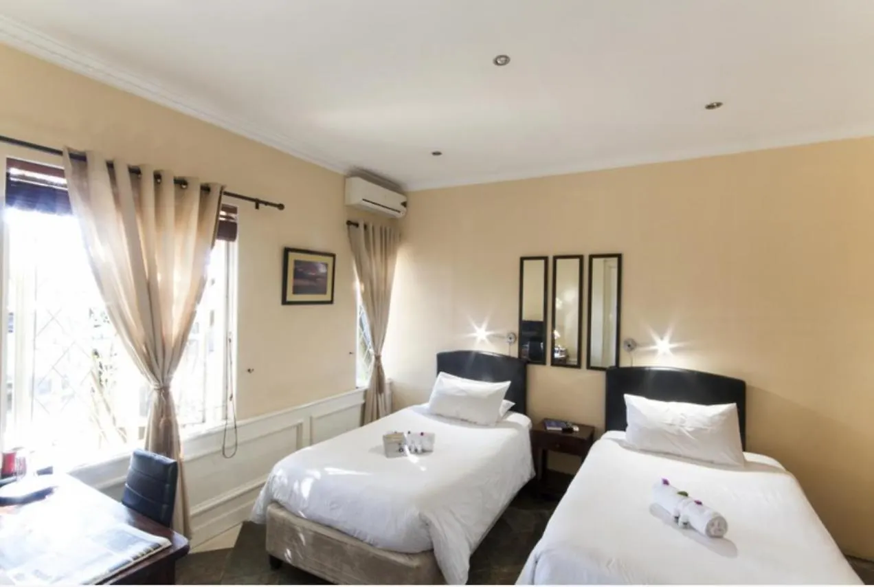 Guest house Sunbell Ventures Guesthouse Cape Town