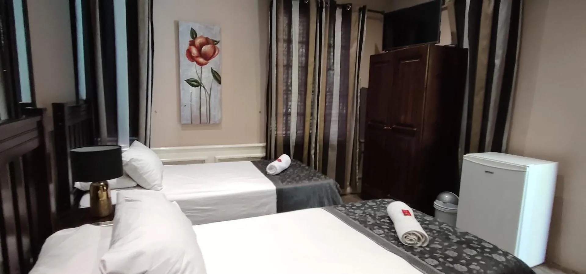 Sunbell Ventures Guesthouse Cape Town Güney Afrika