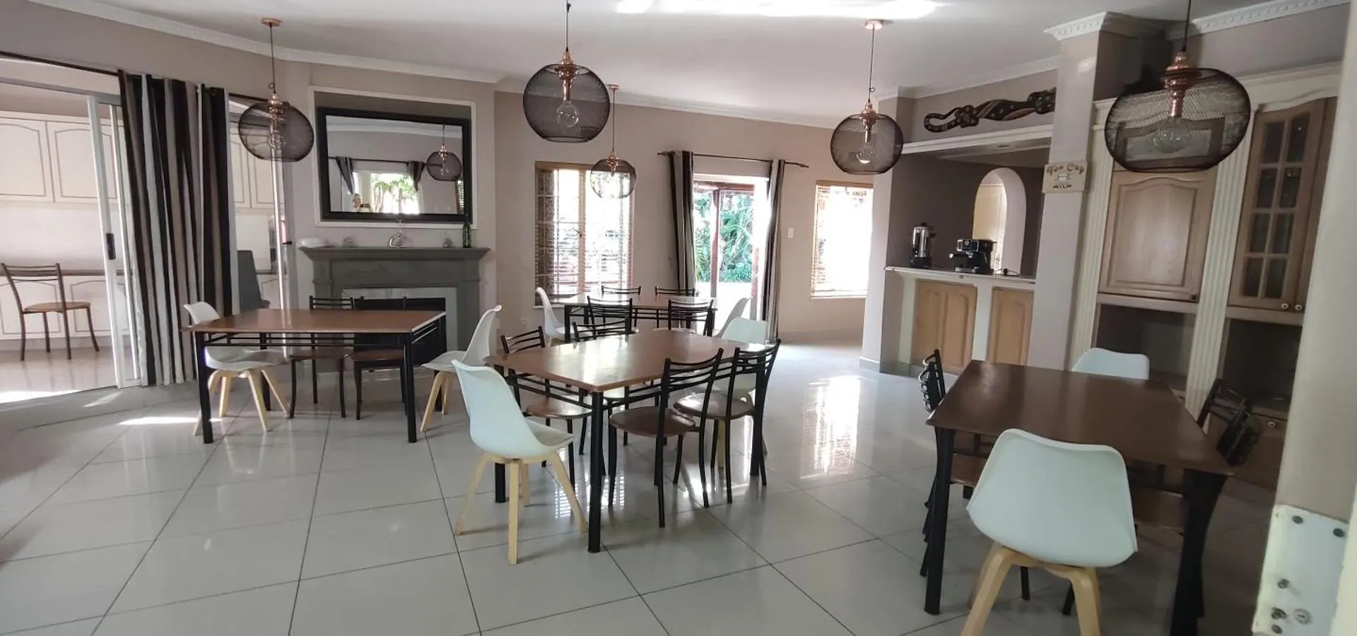 Guest house Sunbell Ventures Guesthouse Cape Town